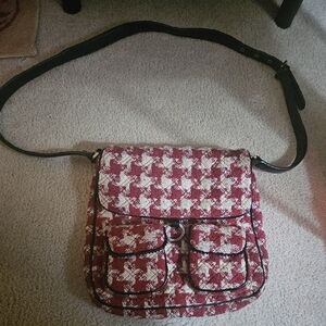 Vera Bradley Saddle Bag Hipster in the Houndstooth Red Tweed pattern.